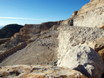 Grupo Mineralógico de Alicante.  Cantera de Áridos Sodira. Busot. Alicante 