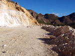 Grupo Mineralógico de Alicante.  Cantera de Áridos Sodira. Busot. Alicante 