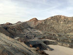 Grupo Mineralógico de Alicante.  Cantera Sierra y Lomas (Cantera Los Serranos), Cabezo Negro. Albatera. Alicante 