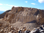 Grupo Mineralógico de Alicante.  Cantera de Áridos Sodira. Busot. Alicante 