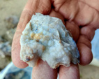 Grupo Mineralógico de Alicante.  Calcedonia. Cerro del Aguila. Rivas Vaciamadrid. Madrid 