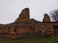 Grupo Mineralógico de Alicante. Afloramiento de Aragonito. Arbujuelos. Soria