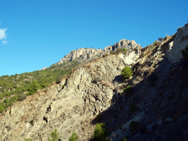 Explotación de ofitas. Sierra de Olta. Calpe.    