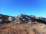 Grupo Mineralógico de Alicante. CANTERA DE FALSA AGATA EN LA SIERRA DE PARAPANDA  Illora-Granada 