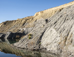 Grupo Mineralógico de Alicante.  Explotación de Arcilla en Agost.  Alicante  