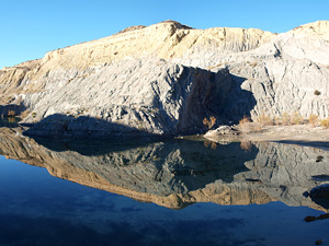 Grupo Mineralógico de Alicante. Explotación de Arcilla en Agost.  Alicante  