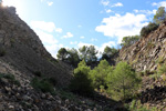 Grupo Mineralógico de Alicante. Explotación de ofitas en la Sierra de Oltra. Calpe.  Alicante   