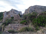 Grupo Mineralógico de Alicante. Explotación de ofitas en la Sierra de Oltra. Calpe.  Alicante  