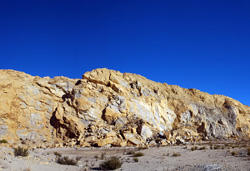 Grupo Mineralógico de Alicante.Explotación de áridos Casablanca. San Vicente del Raspeig.  Alicante