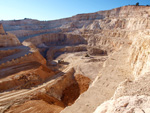 Grupo Mineralógico de Alicante. Explotación de Áridos. Enguera. Comarca Canal de Navarres. Valencia   