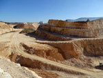 Grupo Mineralógico de Alicante. Explotación de Áridos. Enguera. Comarca Canal de Navarres. Valencia   