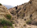 Grupo Mineralógico de Alicante. Canteras de arcilla situadas en la Zona del Pla, junto a la siera de los Tajos. Agost. Alicante