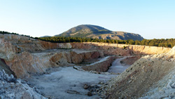 Grupo Mineralógico de Alicante. Gravera la Lloma. Onil. Alicante