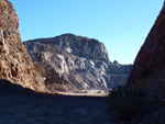 Grupo Mineralógico de Alicante. Canteras de yeso las Viudas. La Alcoraia. Alicante    